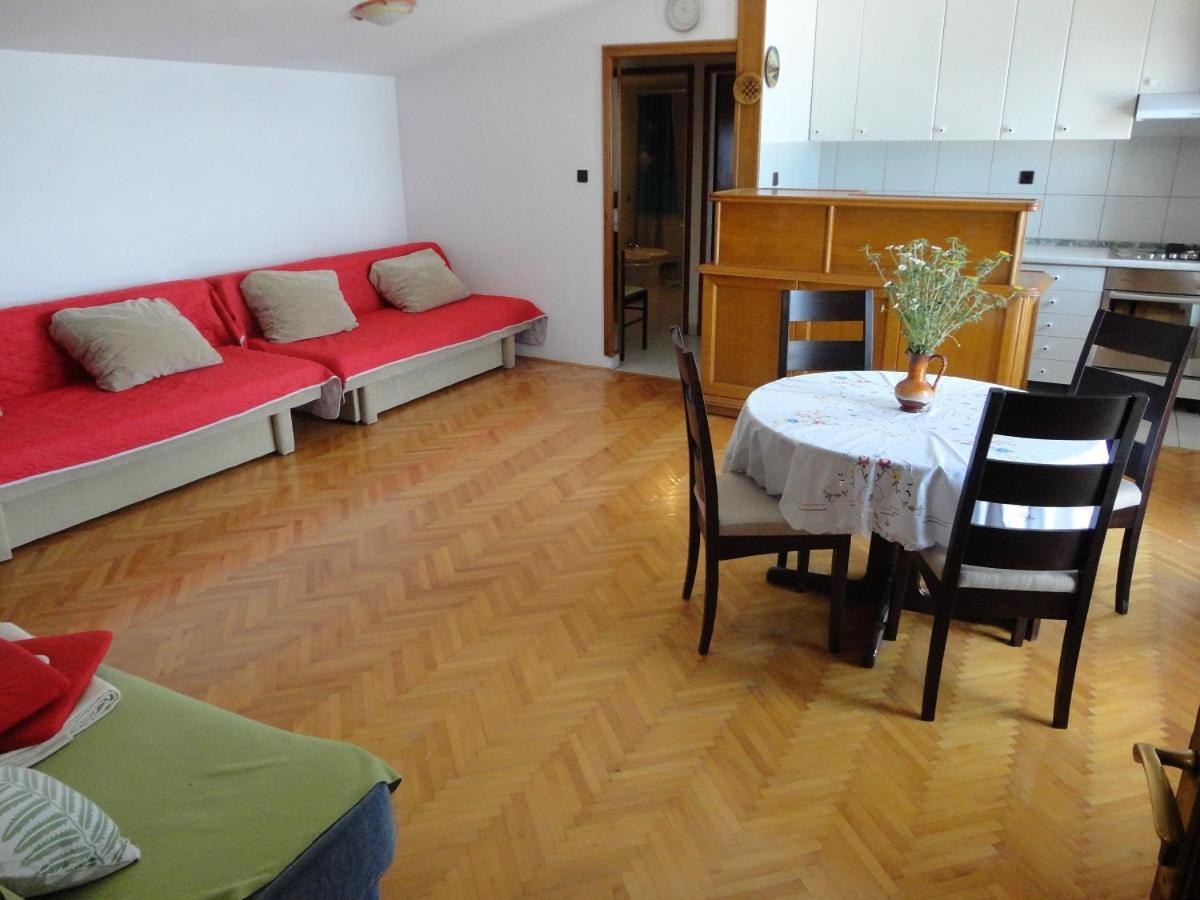 Apartman Lucijan Marusici  Eksteriør bilde